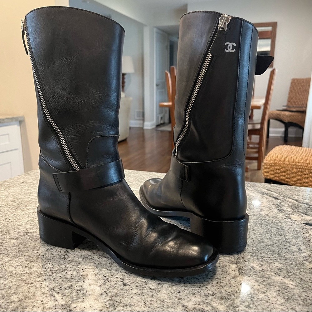 CHANEL Black Leather CC Logo Mid Calf Moto Biker Boots G27805 Size 39 US 8.5